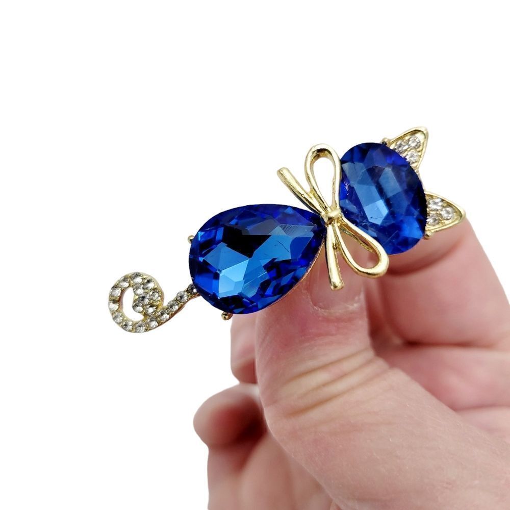Brand New Blue With Rhinestone Cat Brooch Pin - Picture 2 of 6